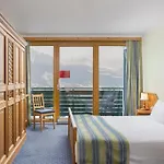 Alpine Club Resort