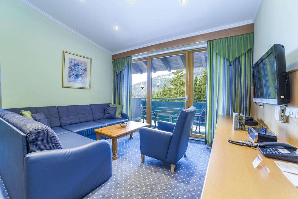 Alpine Club Aparthotel