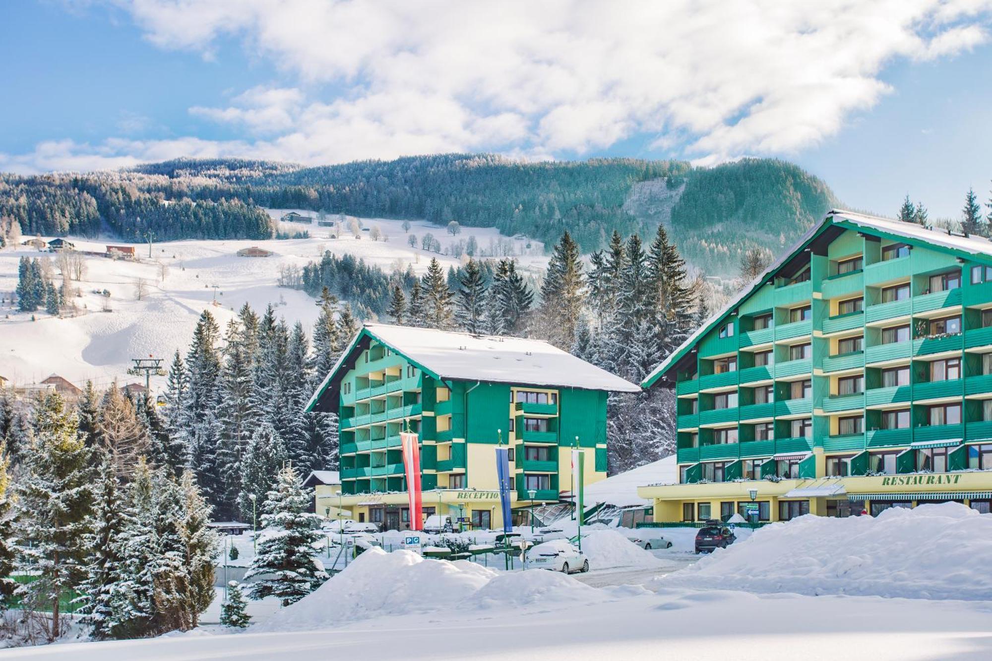 Aparthotel Alpine Club 4*