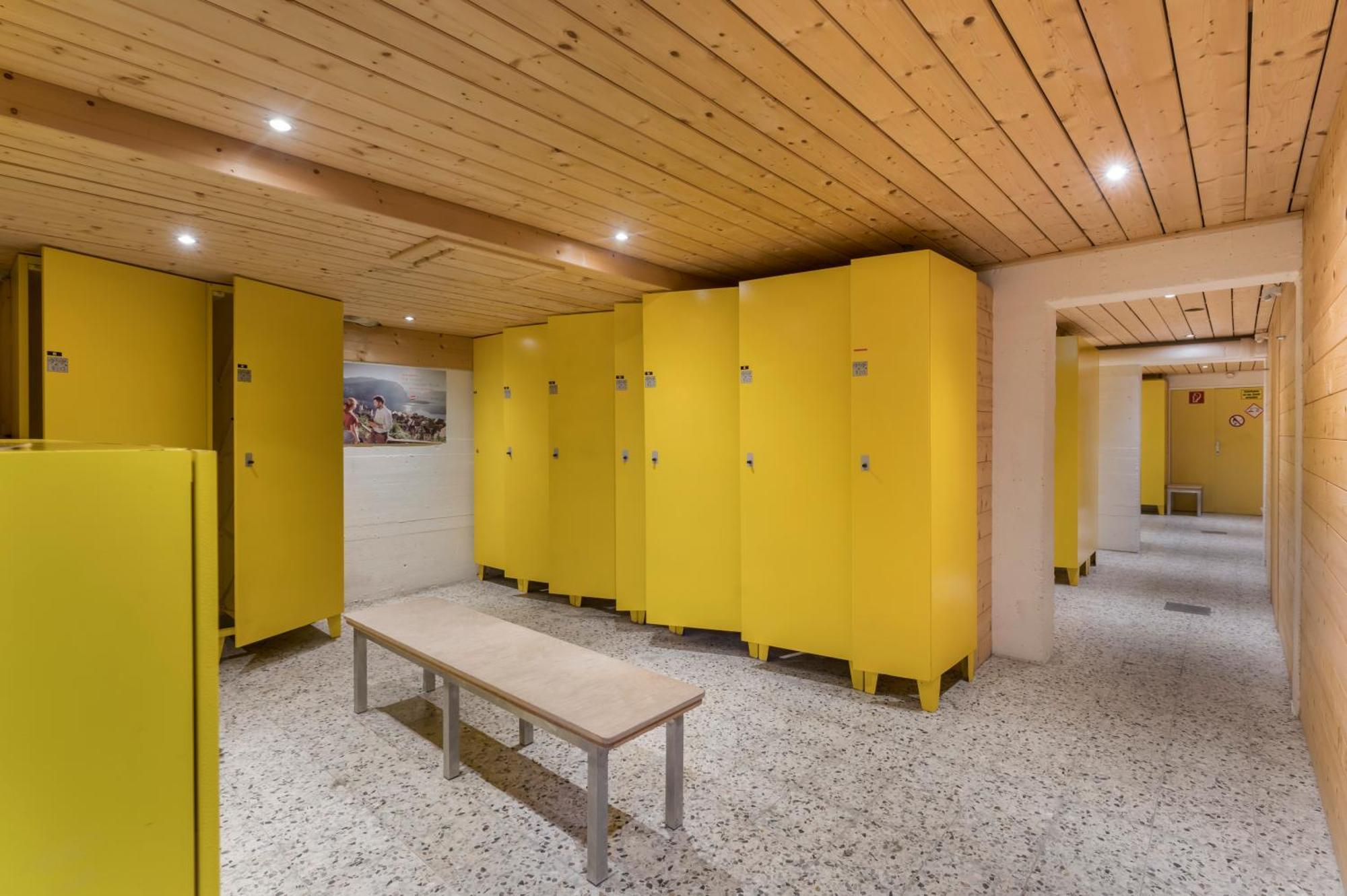Alpine Club Aparthotel 4*